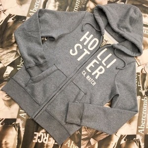 HOLLISTER　MENS　ＺＩＰパーカー　Ｓサイズ