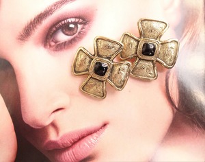 VINTAGE EARRINGS