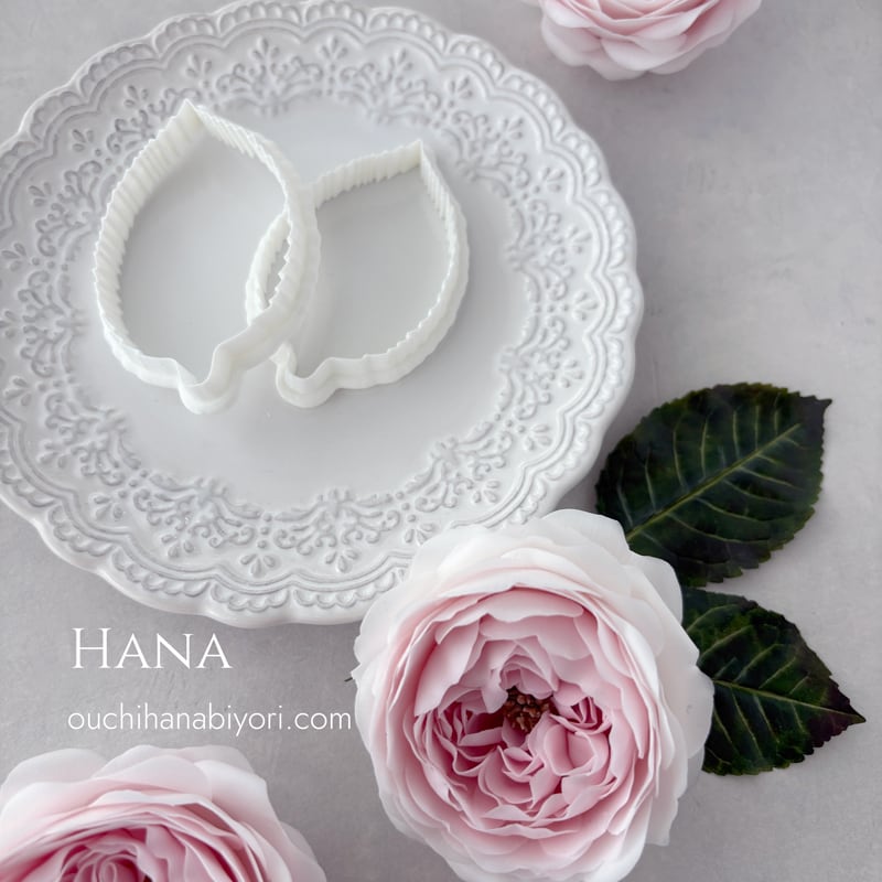 Rose Leaf Cutter M