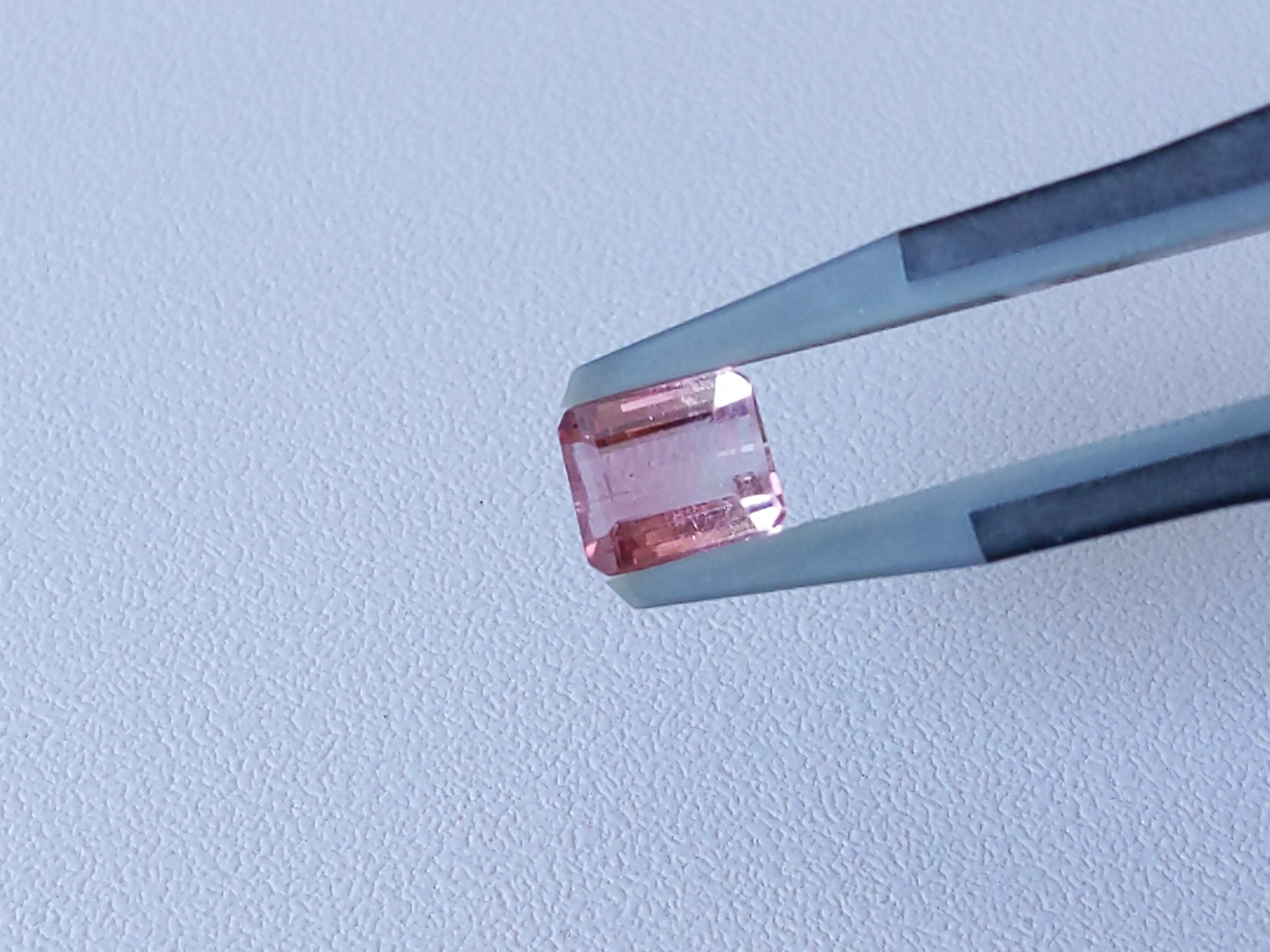 ピュアな煌めき！バイカラートルマリン002 ピンク×クリア1.07ct 