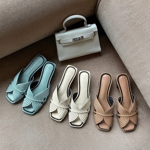 【送料無料】サンダル スリッパ 大人可愛い セクシー シンプル スクエア おしゃれ お出かけ きれいめ エレガント オープントゥ  春夏 20代 30代 女性用 レディース 無地 オフホワイト ライトブルー ベージュ 白 水色 青 茶 スクエアトゥ