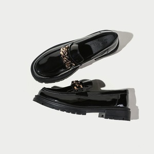patent leather chain loafers J0042