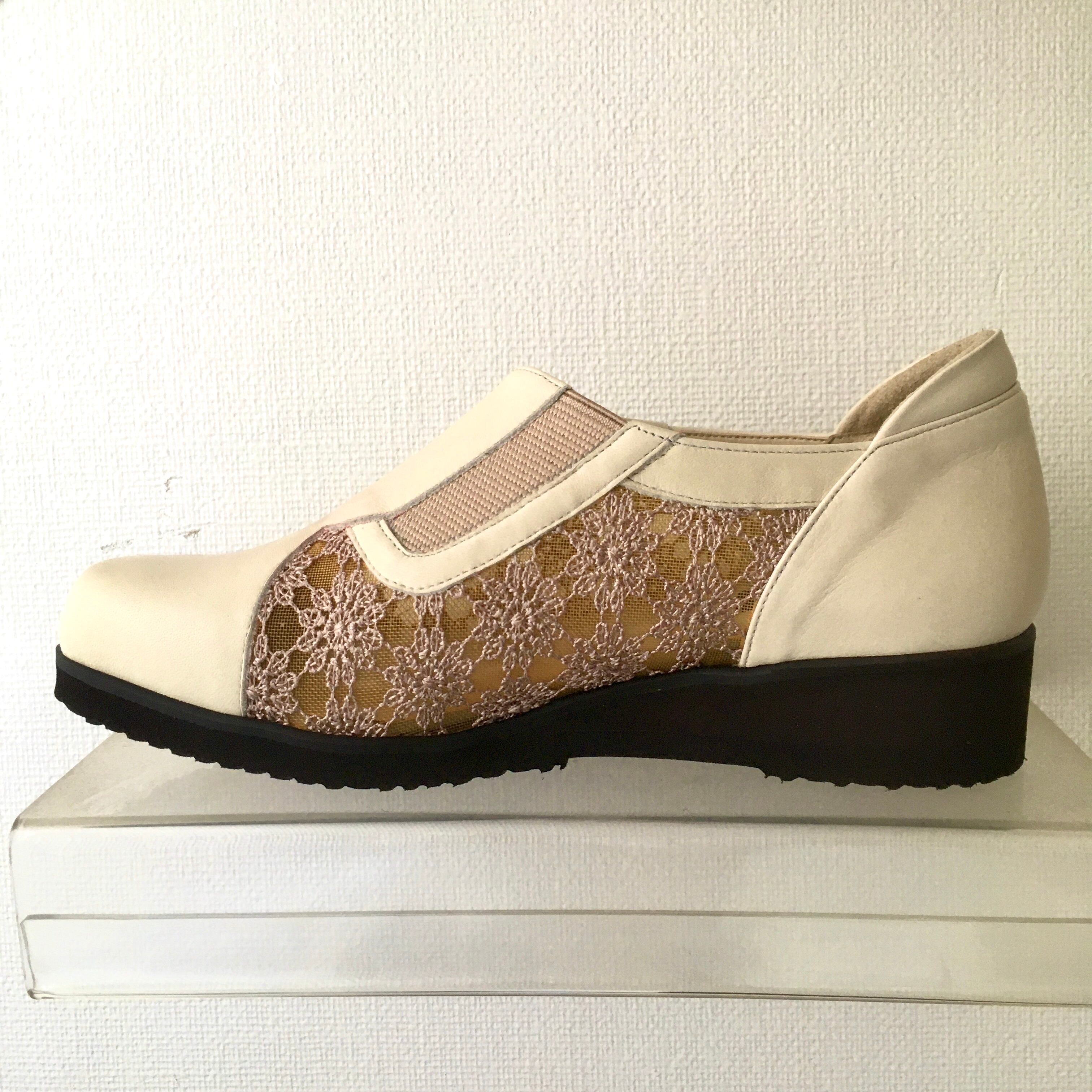 刺繍チュールカジュアルシューズ【色限定】