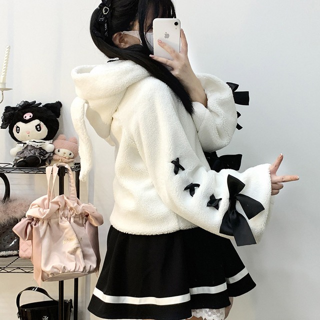 アウター コート ジャケット ウサギ耳 ふわふわ リボン もこもこ ショート丈 KittyBxllet うさぎ耳 秋冬服 量産型 ガーリー｜天使と悪魔