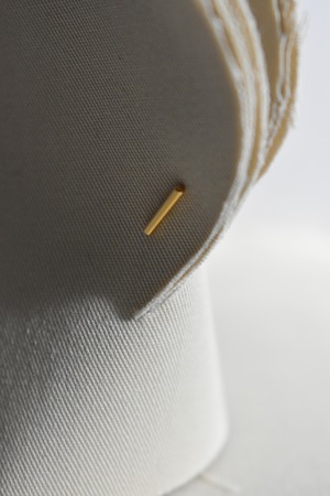 contour / stud pierce /bar line M