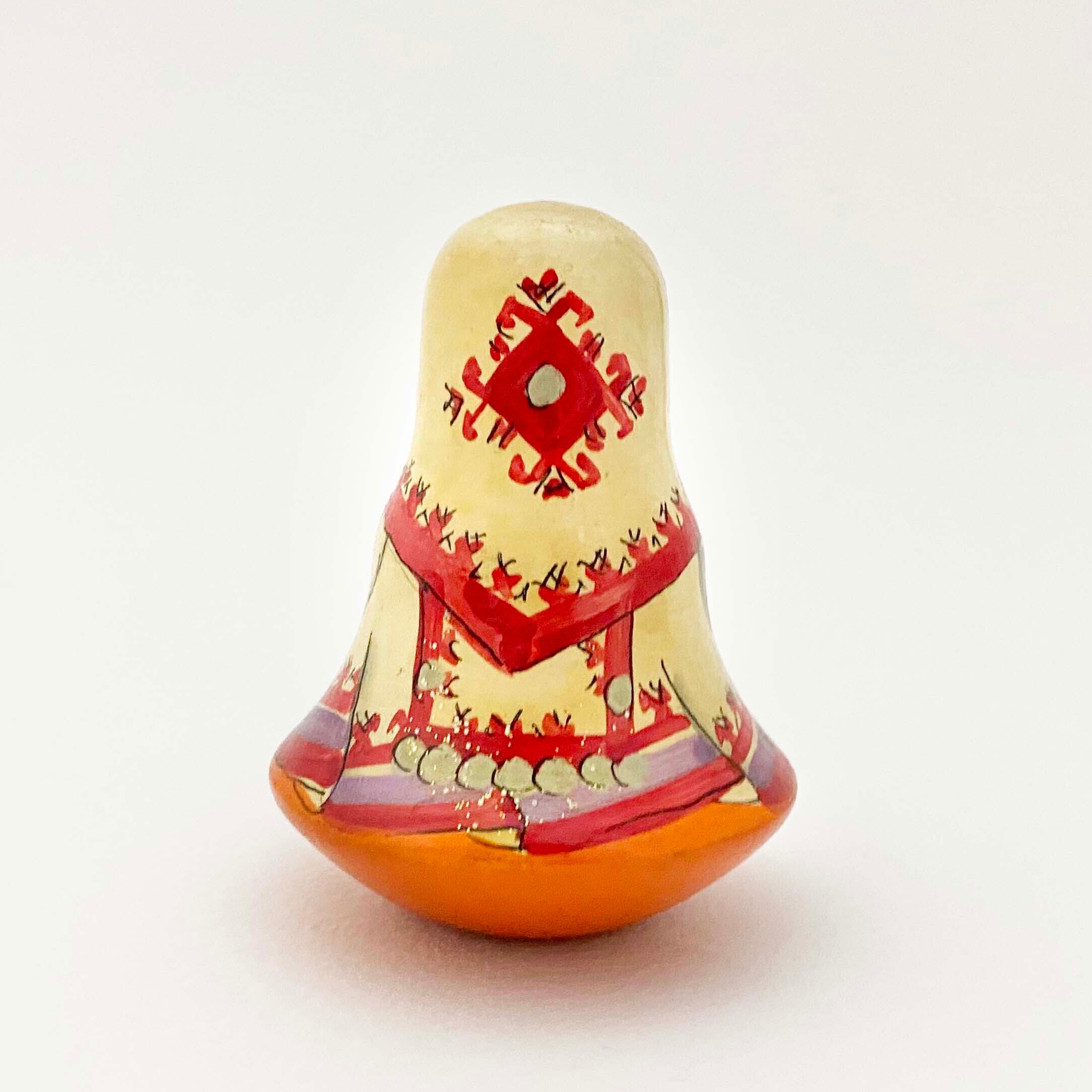 マリエル共和国 起き上がり小法師