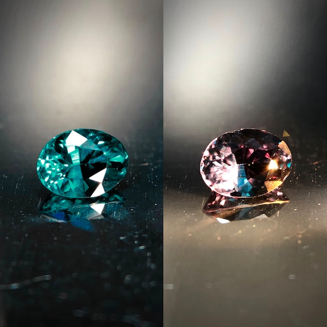 唯一無二の蒼色 0.23ct 天然 ベキリーブルー ガーネット（カラーチェンジガーネット）