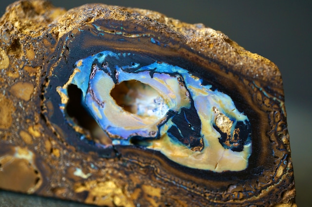 ボルダーオパール  Boulder Opal 1932