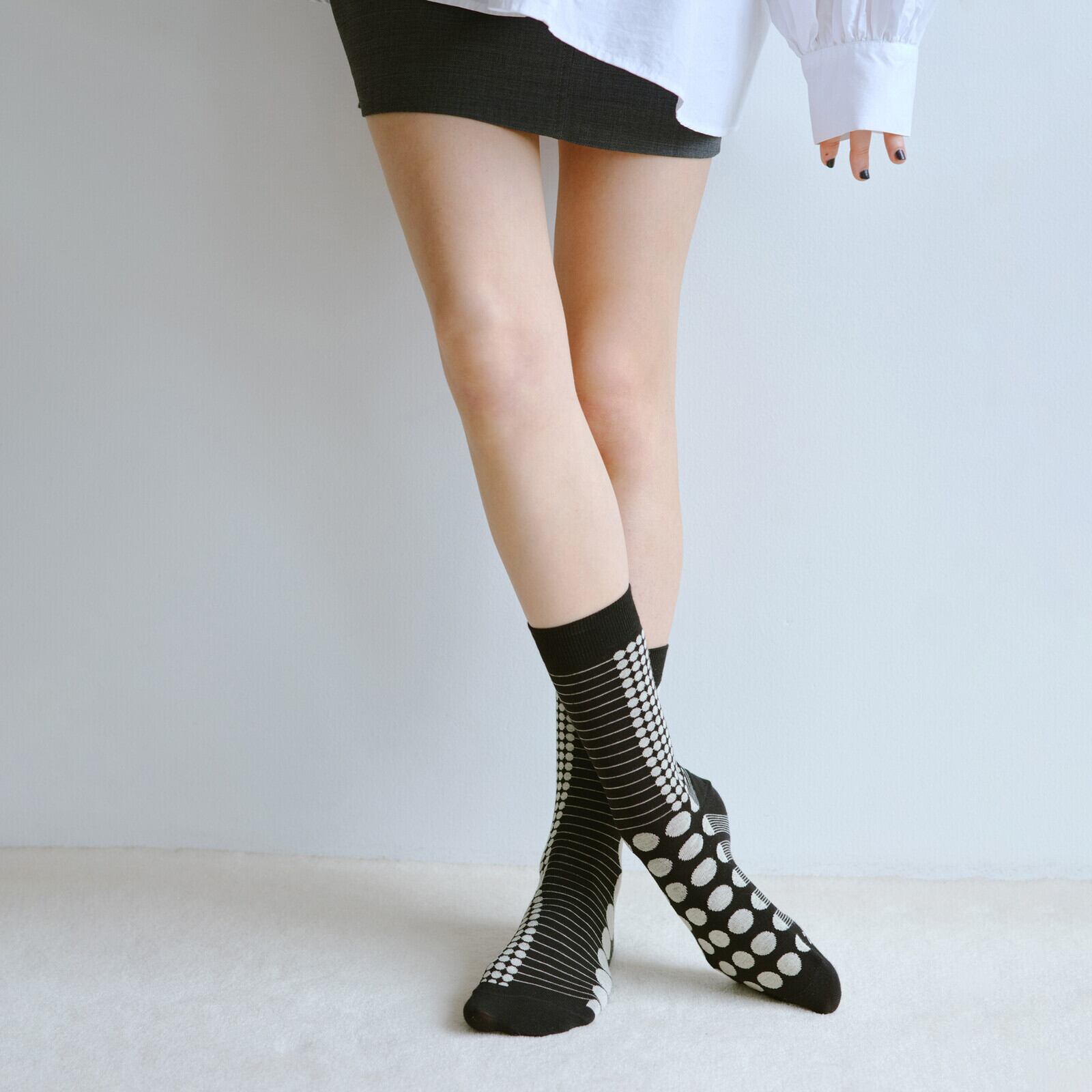 【2nd PALETTE】アート クルーソックス〈 mono_dot 〉| 日本製