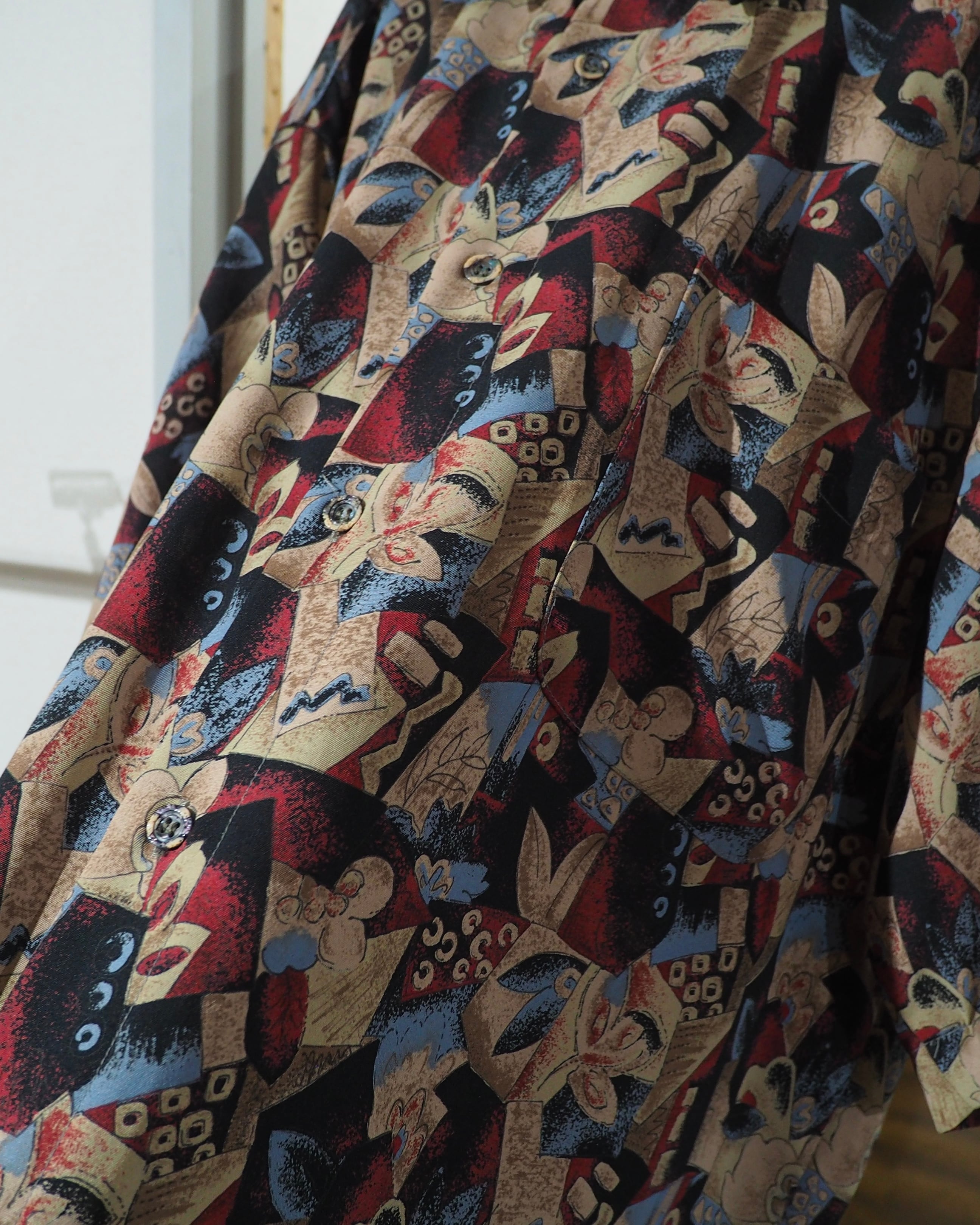 1990s Beautiful Dark Tone All Over pattern vintage loose SS shirt