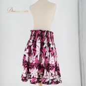 フラダンス 衣装 パウスカート ピンク系 シングル ティアレ柄 ブラック系 ホワイト系 かわいい 華やか 鮮やか 明るい カラフル 白 黒 ハワイアン アロハ ハワイアンプリント フラ ダンス レッスン 練習 大きな花柄 おしゃれ 可愛い エレガント