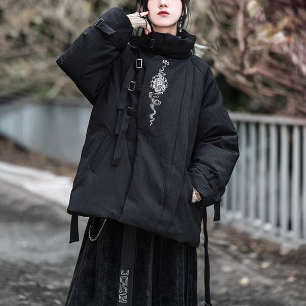 刺繍バックルストラップブラックダウンジャケット(ruf_02589)