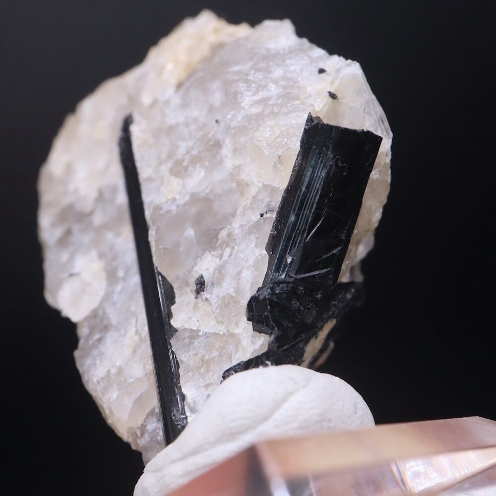ブラックトルマリン 電気石 母岩クォーツ水晶 37.3g T815 鉱物 天然石