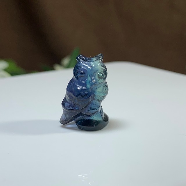 36.可愛い小さいフローライトふくろう