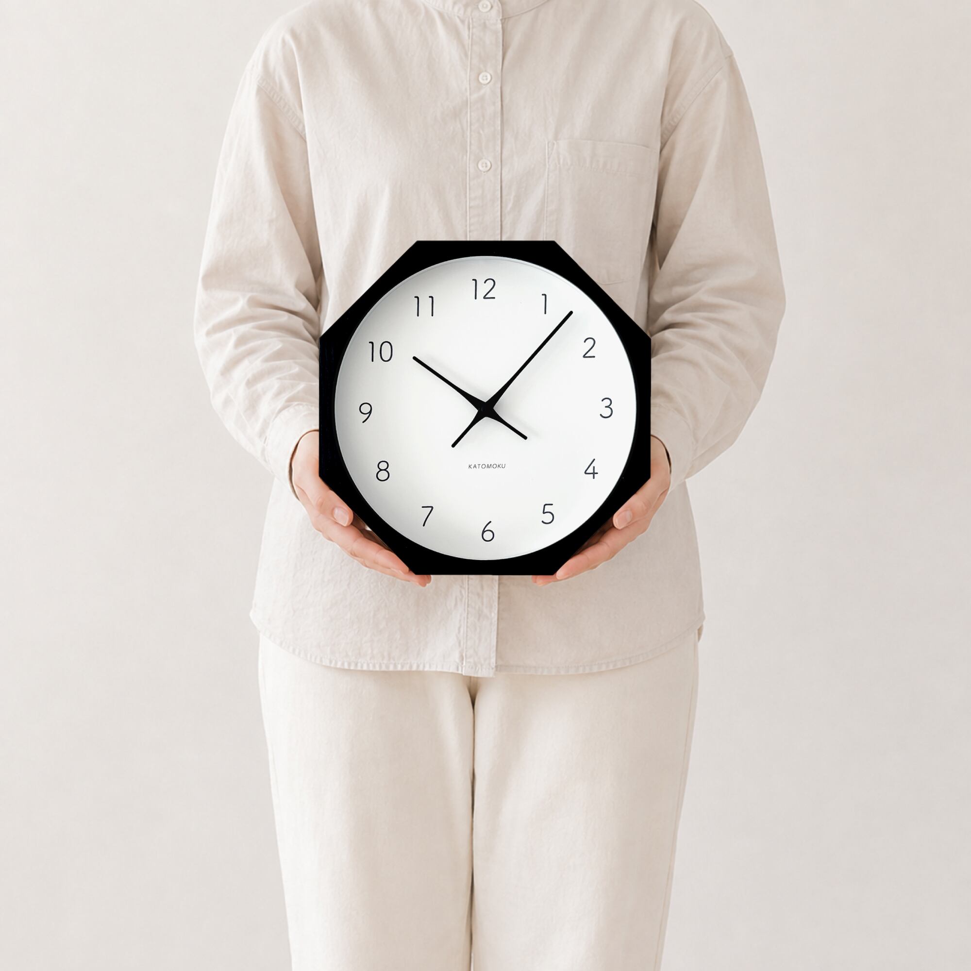 KATOMOKU muku clock 7 八角形 ブラック km-60BK8 | 加藤木工株式会社