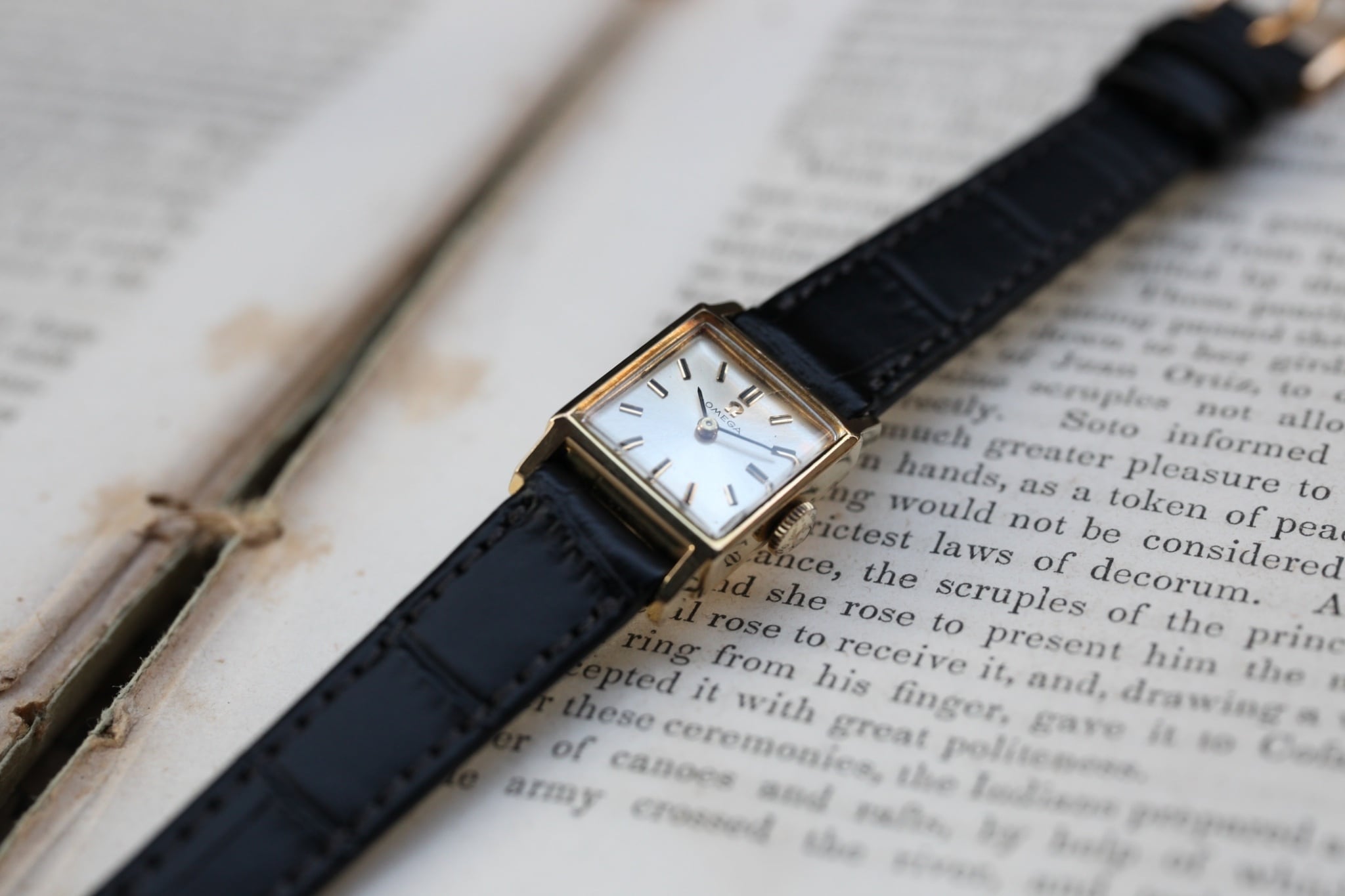 OMEGA】 1960's タンク型 ミニレクタンギュラー 角型 2針 OMEGA】 1960's タンク型 ミニレクタンギュラー 角型 2針