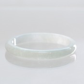 【内径 51.9×47.5mm】透明感が美しい楕円形バングル guifei A貨翡翠 jd_bg1308
