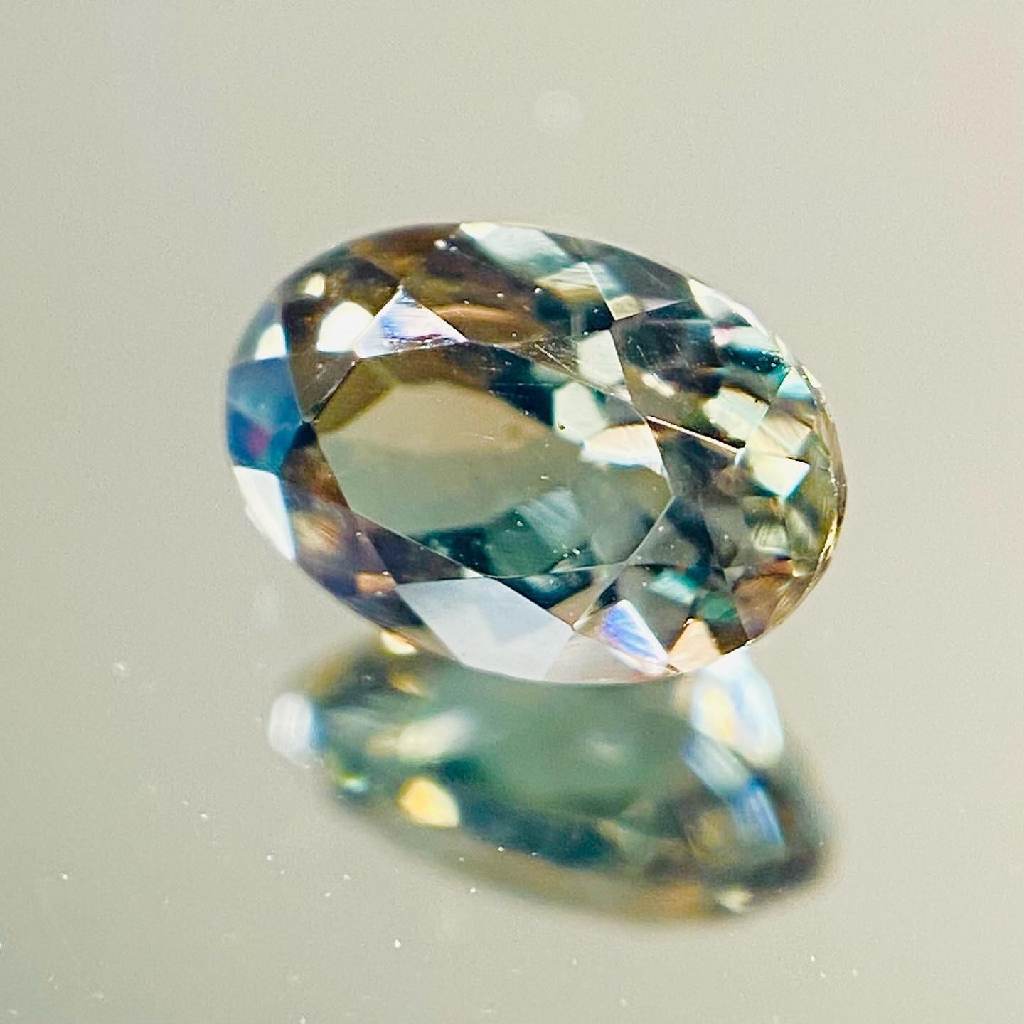 魅惑の多色性　オレゴンサンストーン5