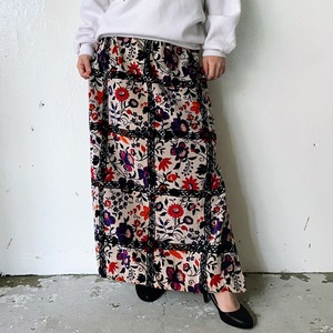 70's Flower pattern velvet long skirt