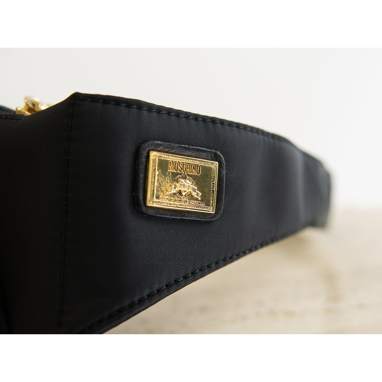 MOSCHINO By redwall】Made in Italy Nylon Belt Bag MOSCHINO By redwall】Made in Italy Nylon Belt Bag