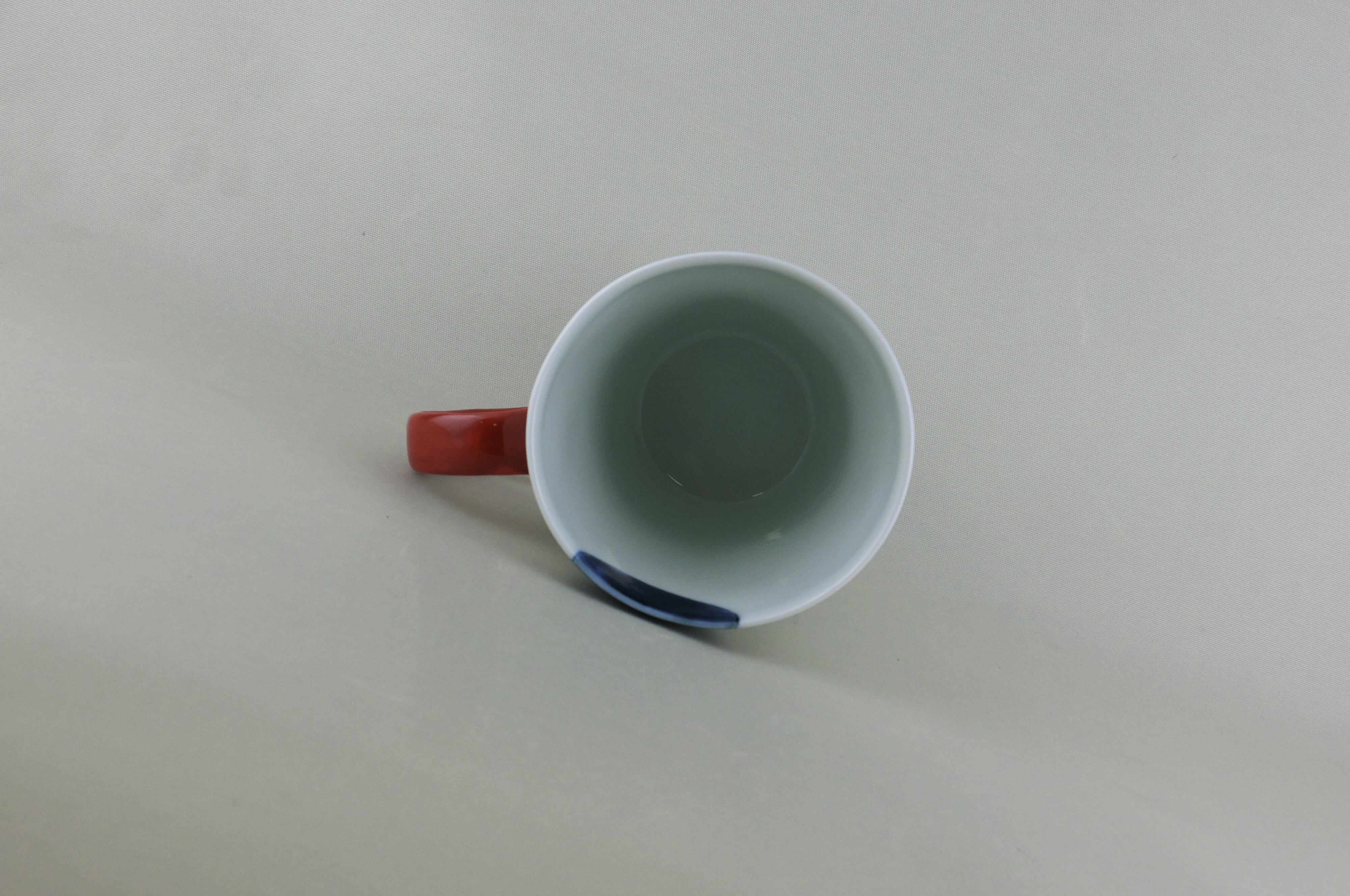 二色丸紋スタイリッシュマグカップ（赤）