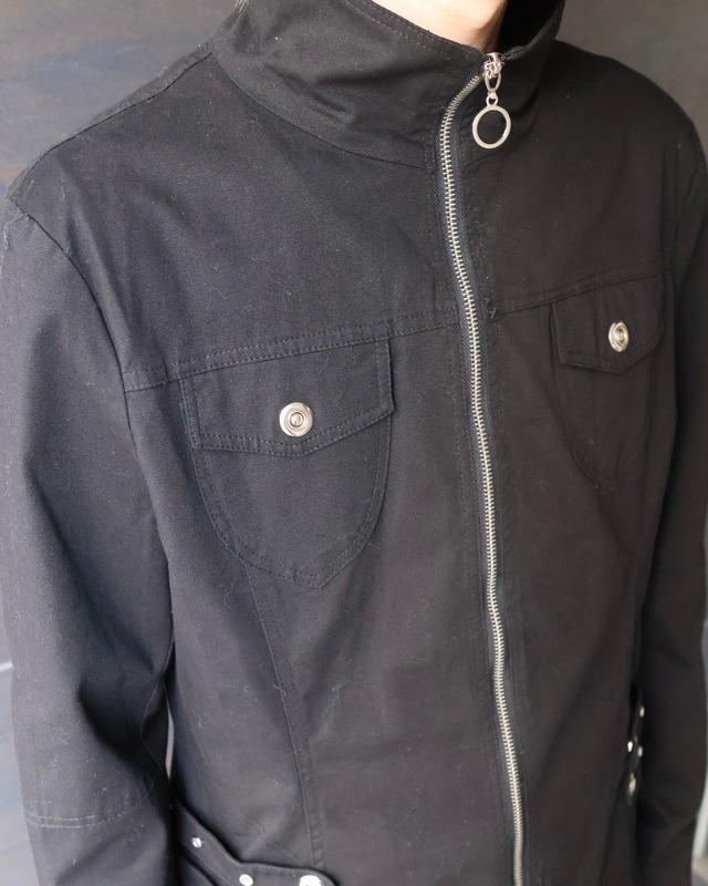 button design zip up blouson