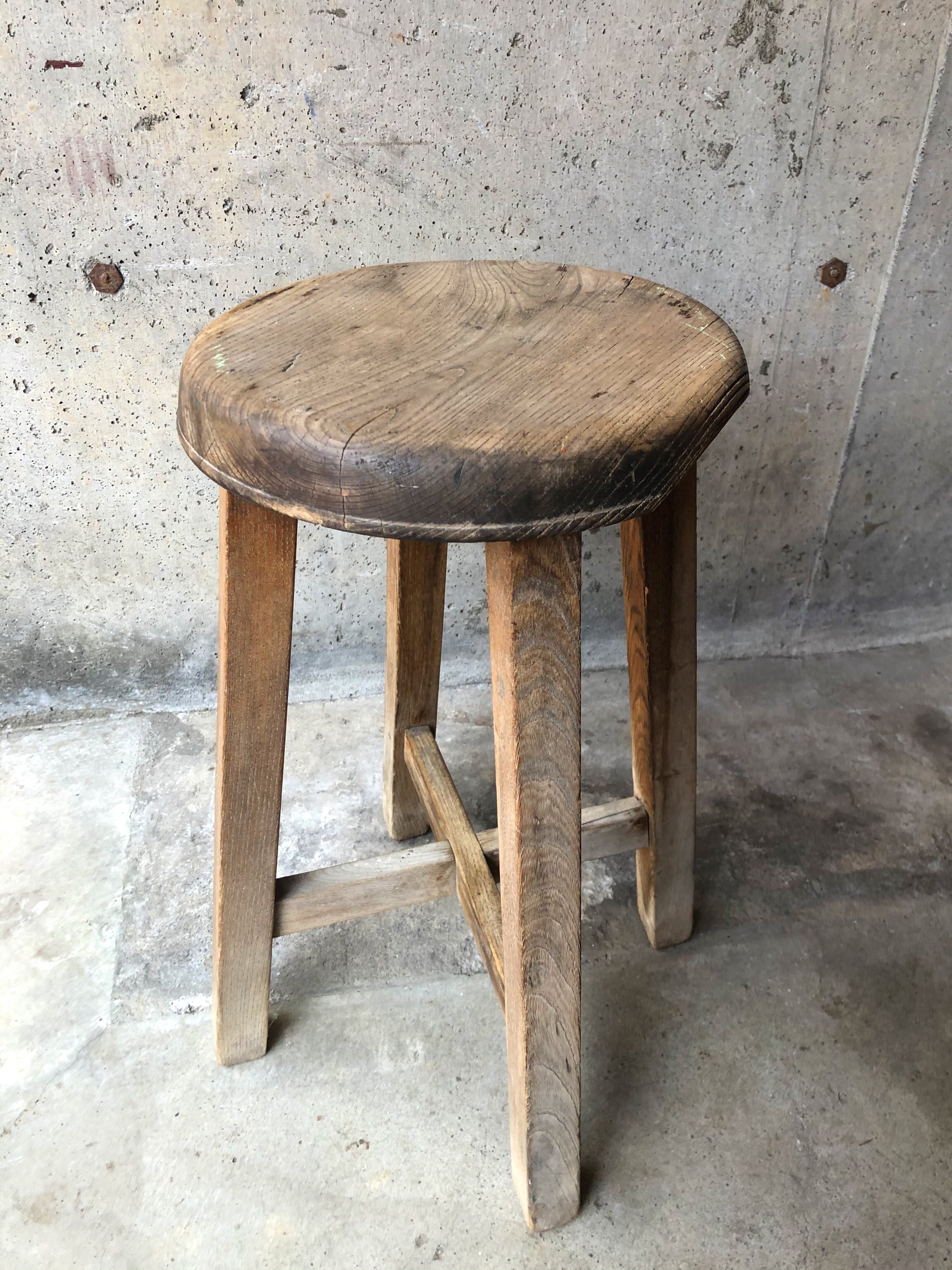古い木製の丸椅子　スツール　チェア　古道具　古家具