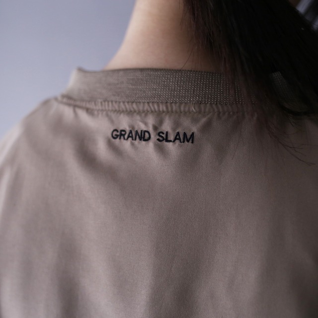 "3-way" sleeve zip joint design over silhouette pullover
