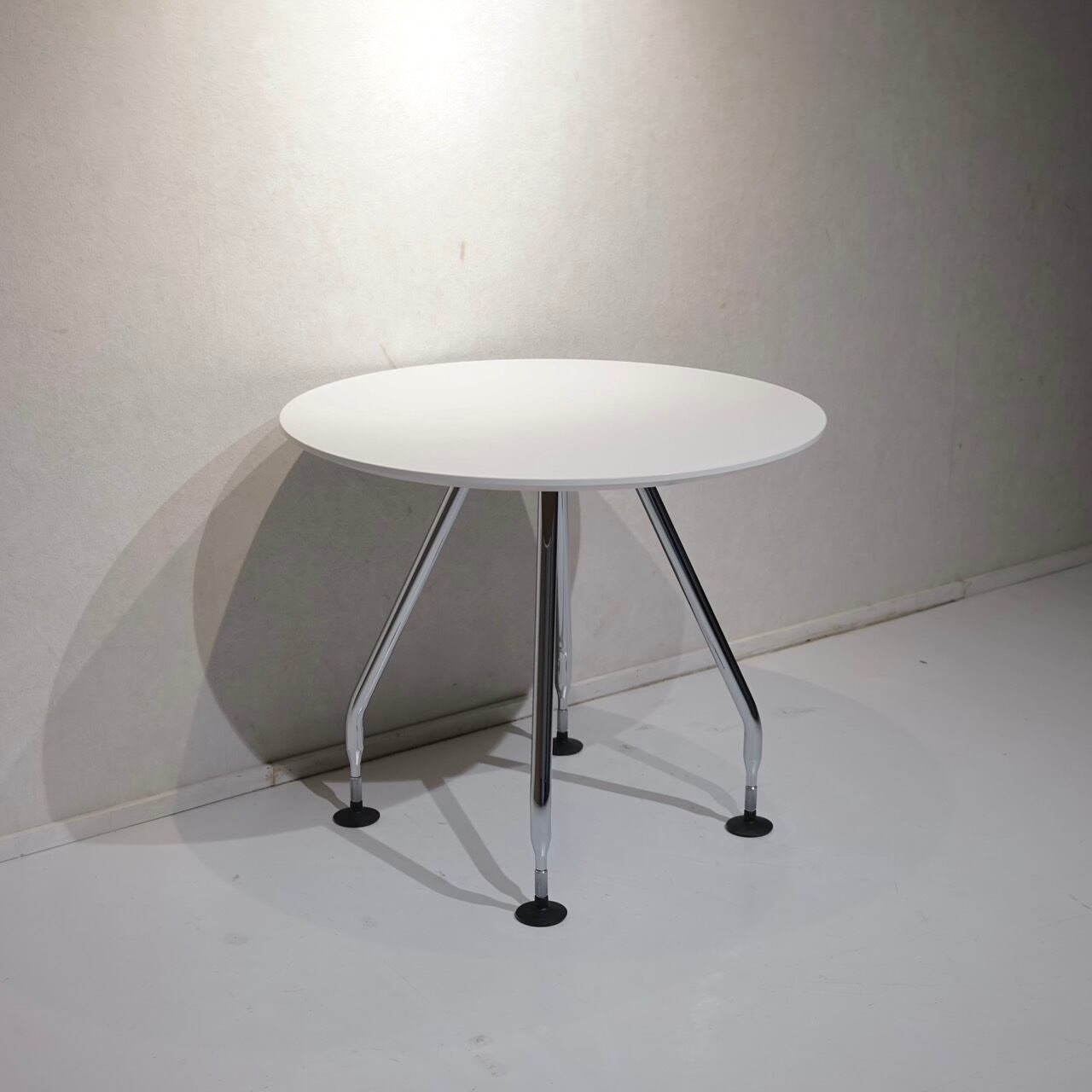 Vitra ヴィトラ Ad Hoc アドホック ダイニングテーブル ラウンド