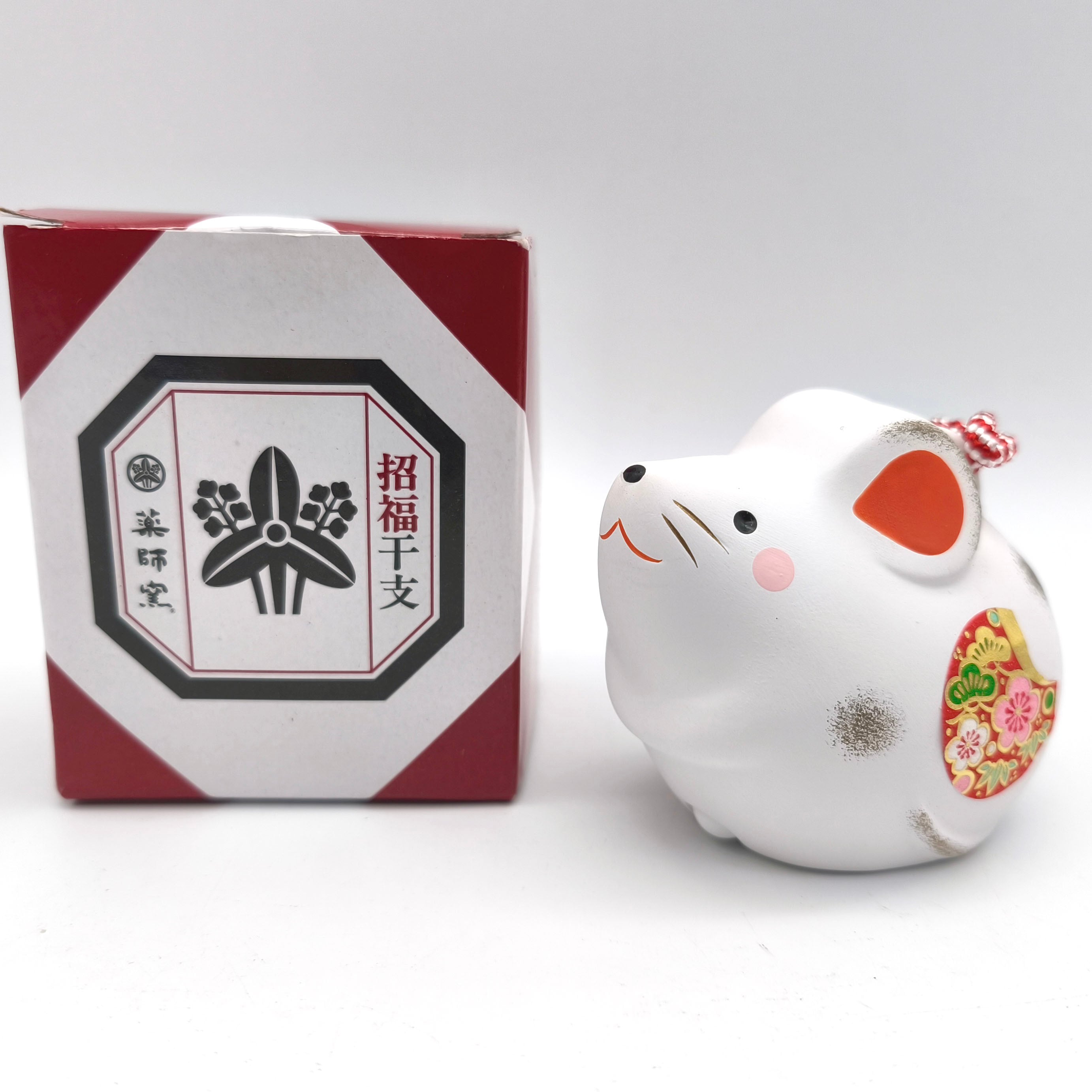 木彫り象・木製彫刻・置物・No.210529-82・梱包サイズ140