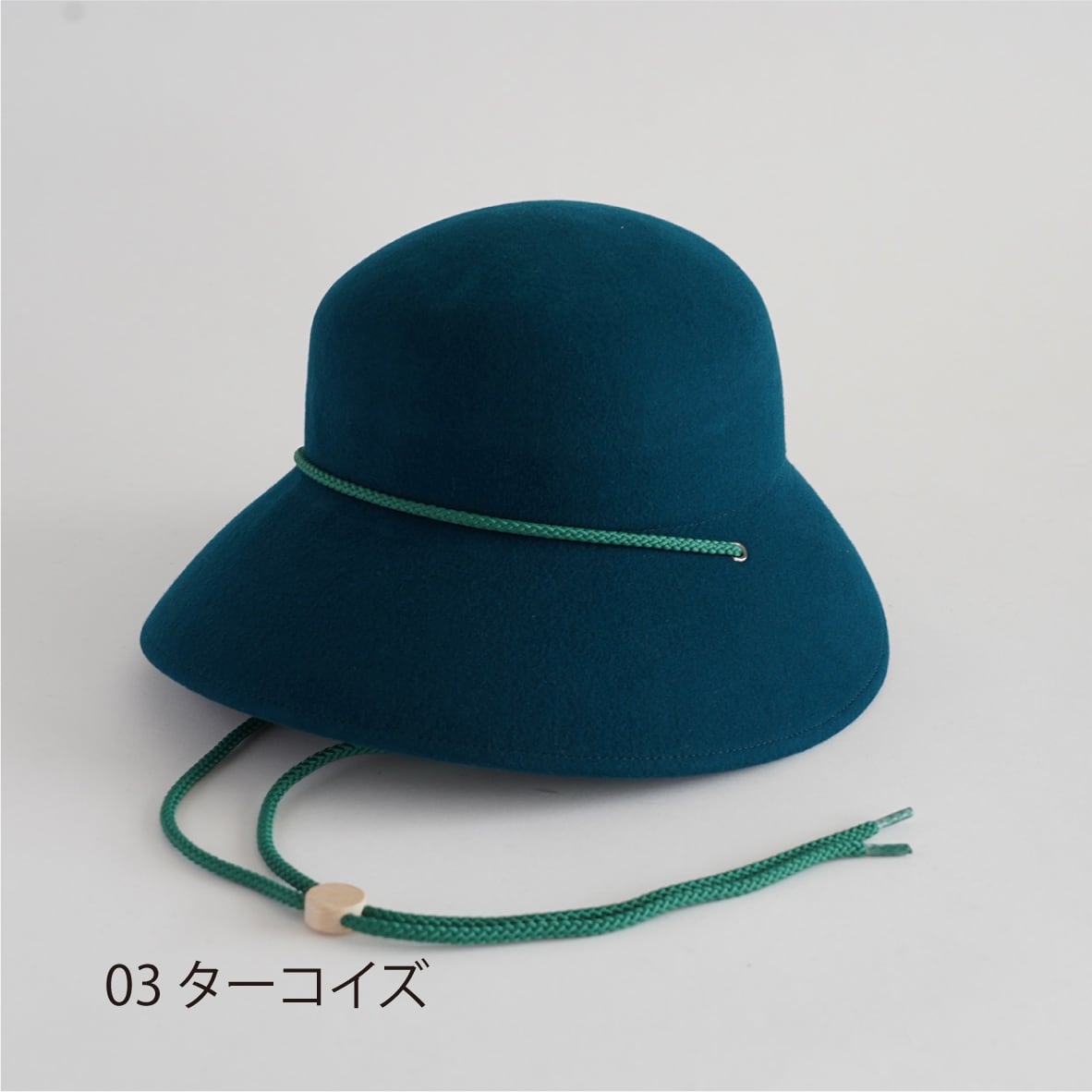 Poanca Bonnet- ヴィンテージの木型で制作したフェルトボンネット- Poanca Bonnet- ヴィンテージの木型で制作したフェルトボンネット