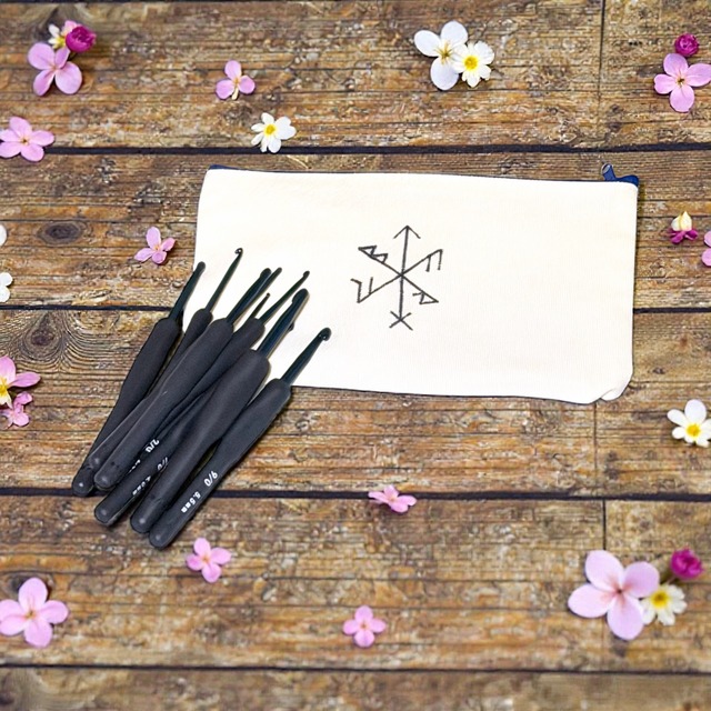 *かぎ針セット＊マジッククロシェットキットｰ紺ｰ*