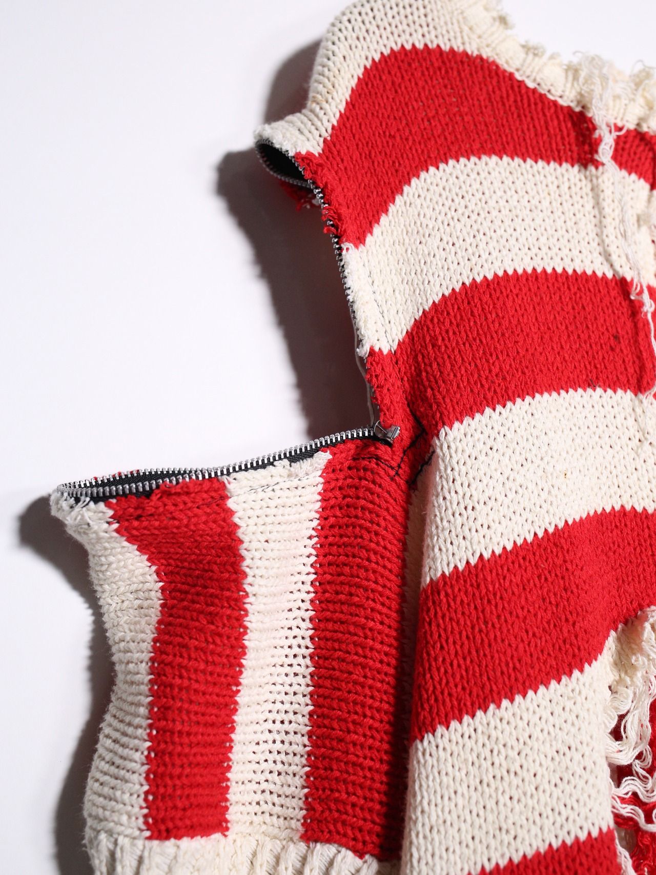REMAKE / clash bolo × zip XXL over silhouette border knit - 13