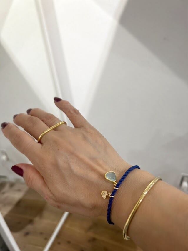 シルクコードブレスレット | 上品なアクセサリー | こだわり素材・重ね