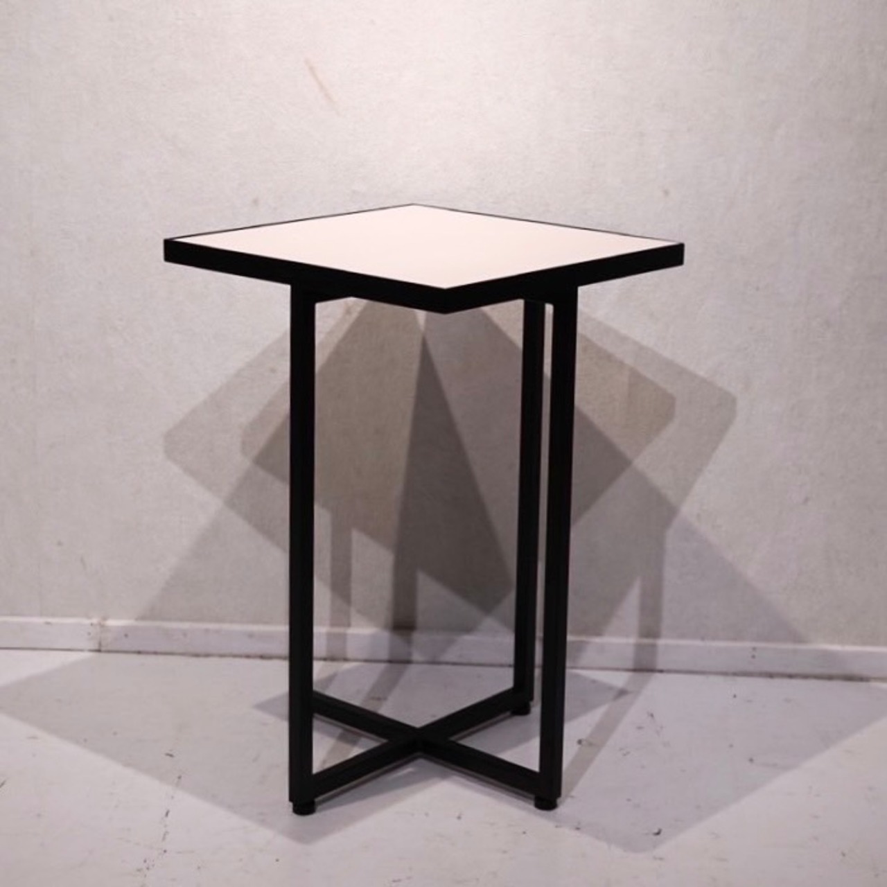 Bello select サイドテーブル コーヒーテーブル スクエアテーブル 木製天板 スチール脚 モダン ミニマル インダストリアル