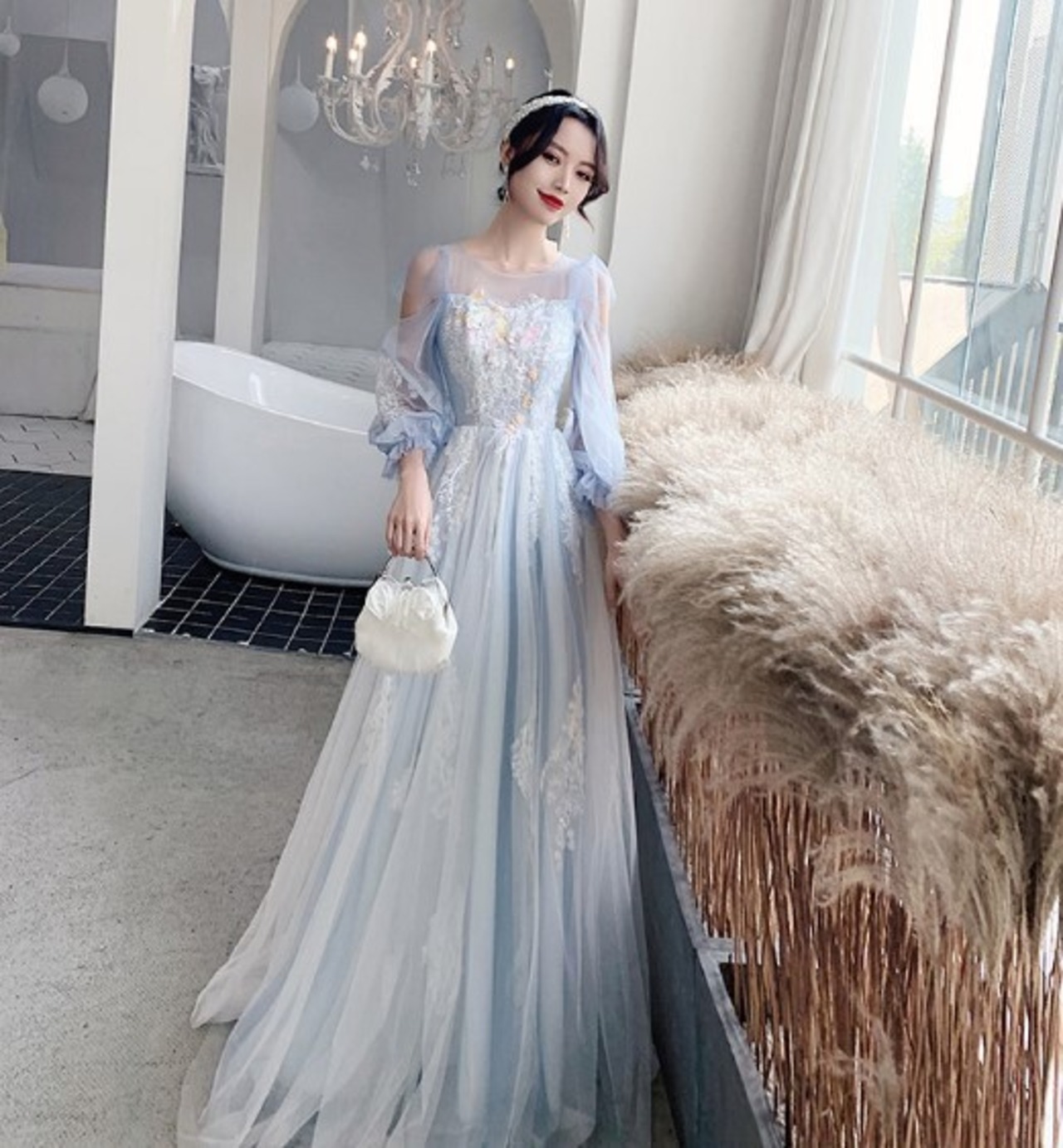 美品！ パーティードレス 薄青 ロング ファスナー 優雅なシルエット  