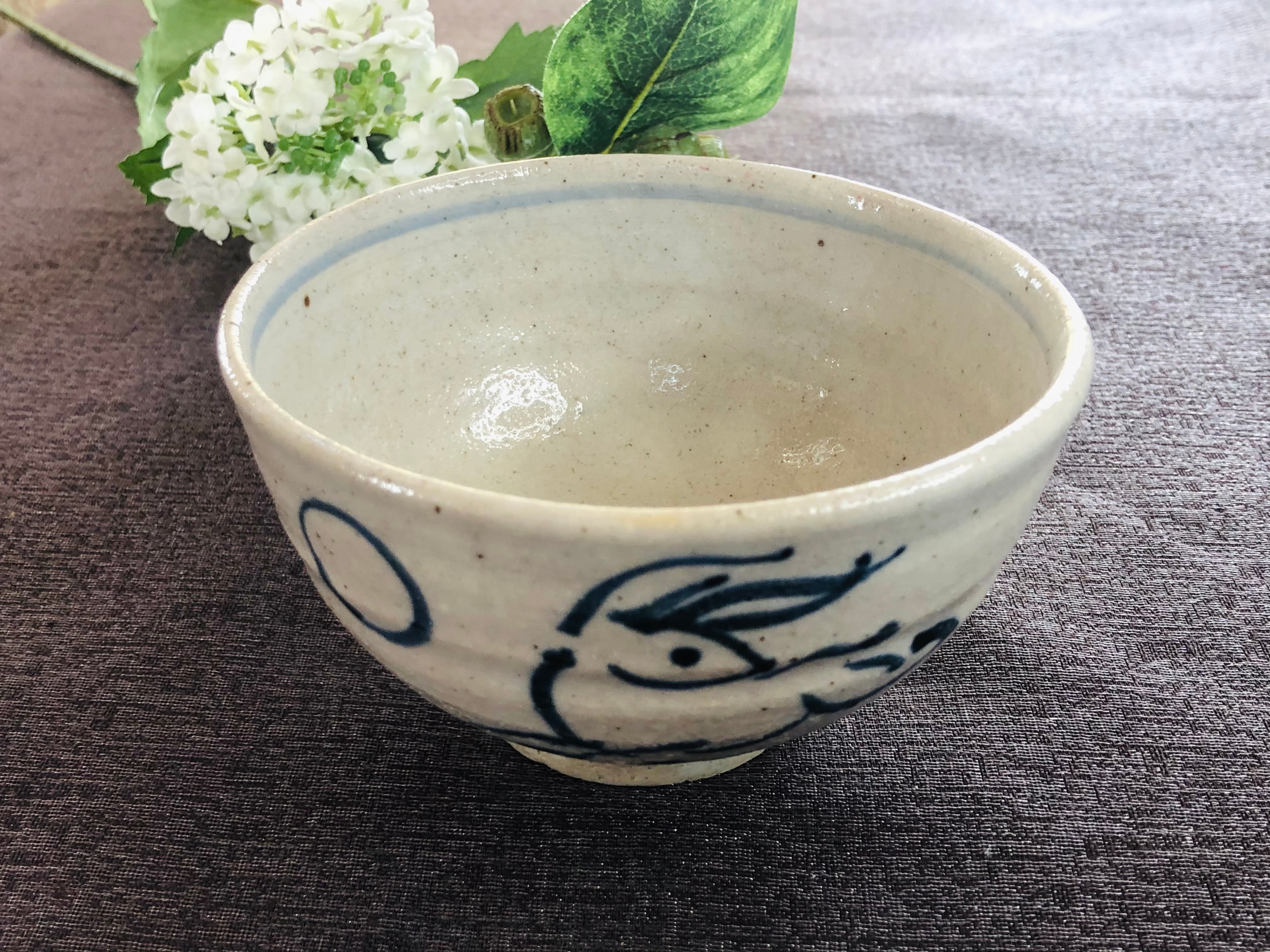 染付兎文飯碗 | 食卓を華やかにー和食器 火炉美