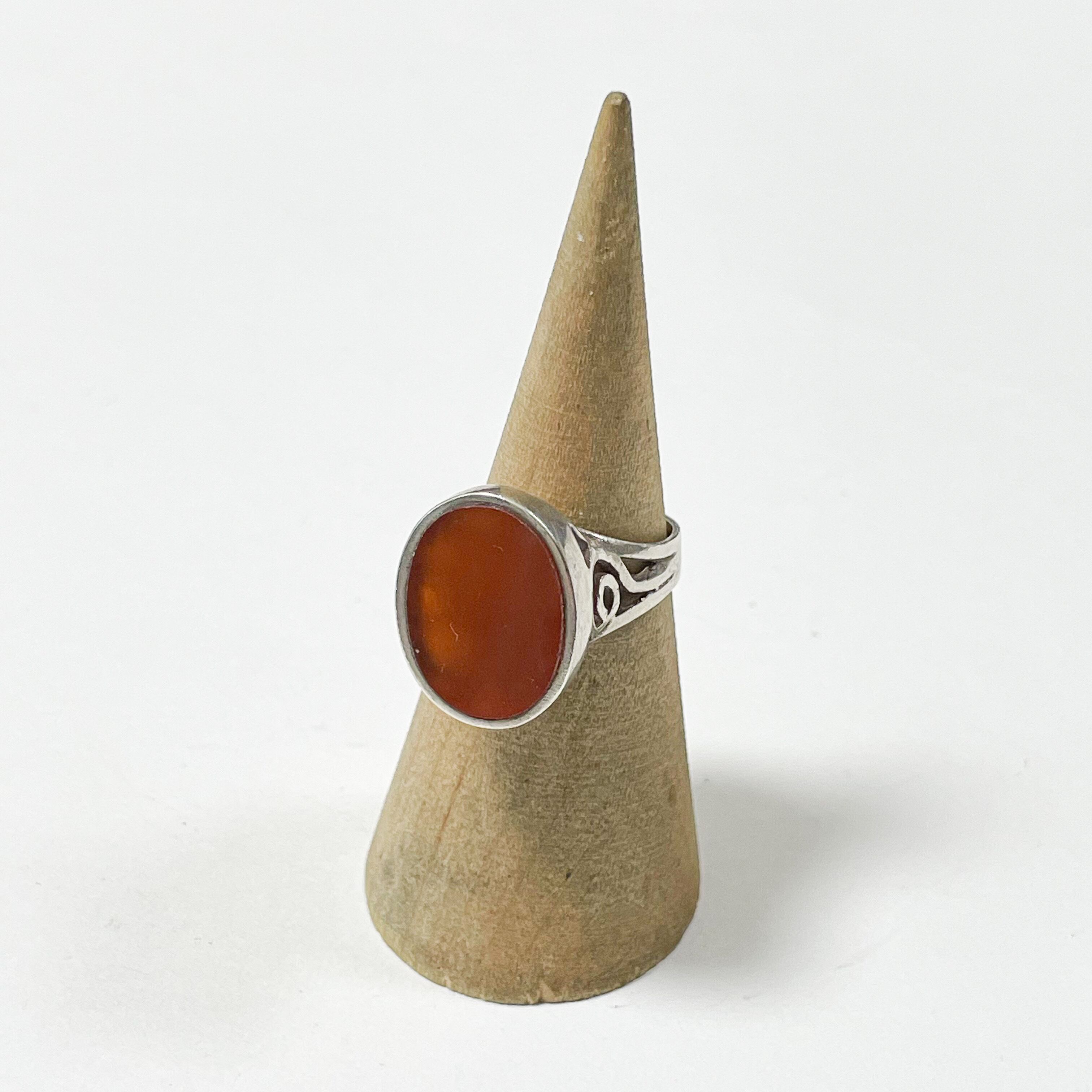 1973's Vintage 900 Silver Carnelian Ring Made In England | CORNER