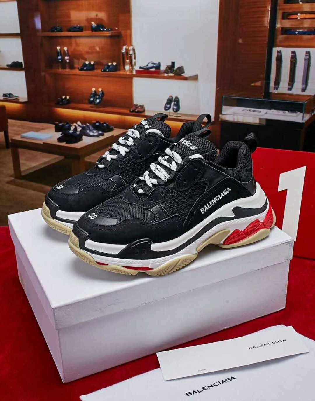 極美品 サイズ 35-44 BALENCIAGA TRIPLE-S Sneakerバレンシアガ ...