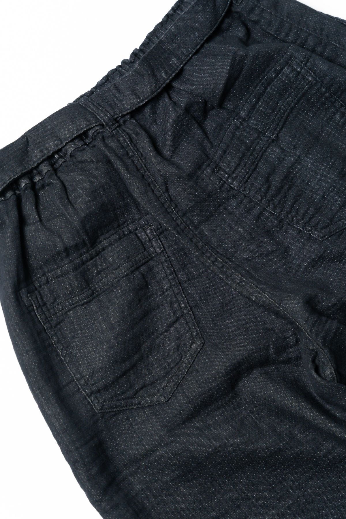 オンライン限定｜残りわずか】風をまとうパンツ。エアリーデニム