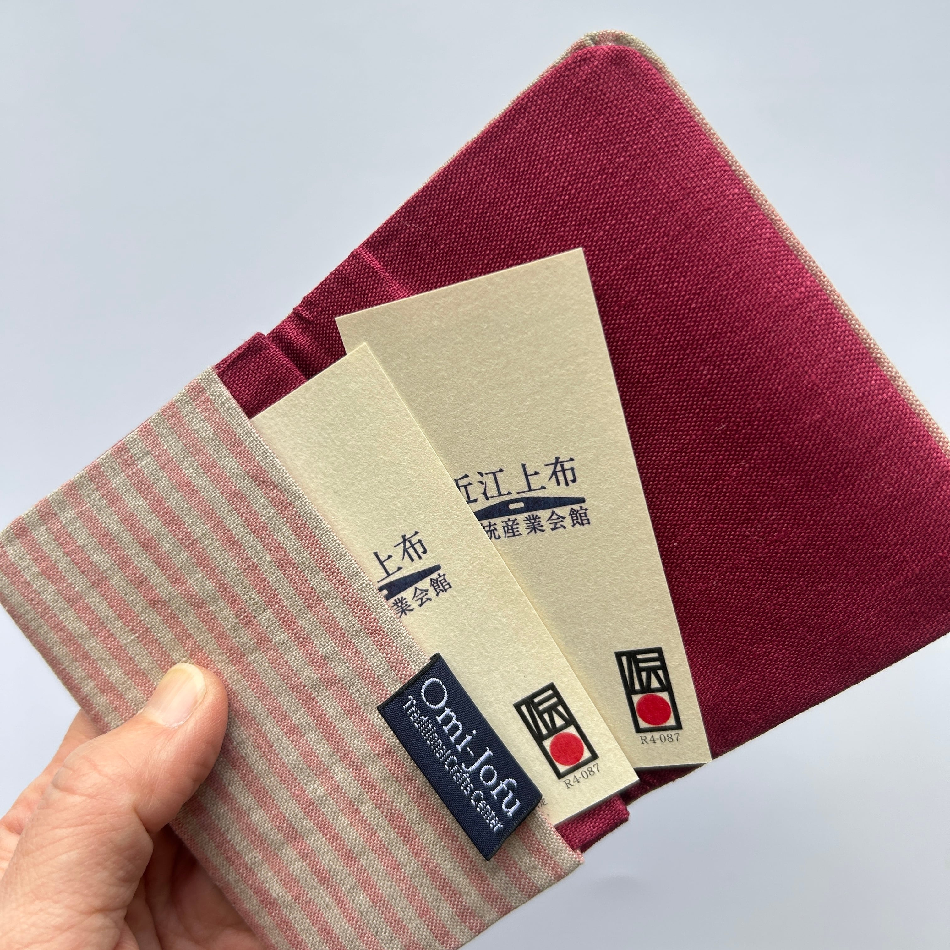 Omi-Jofu 【桜色】名刺入れ／びわ湖刺繍 | 近江上布伝統産業会館公式