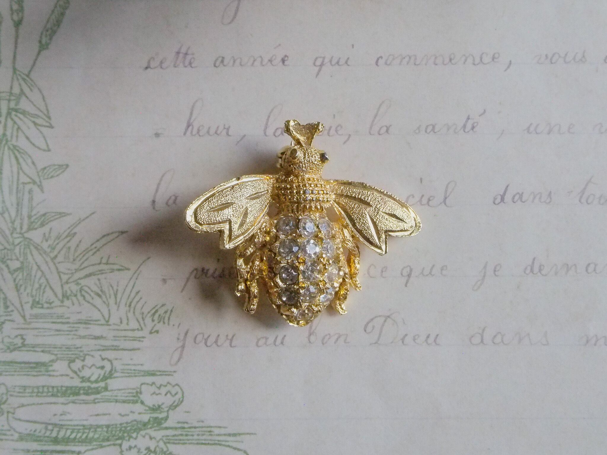 ガラスがきらめくハチのブローチ | アンティークアクセサリー