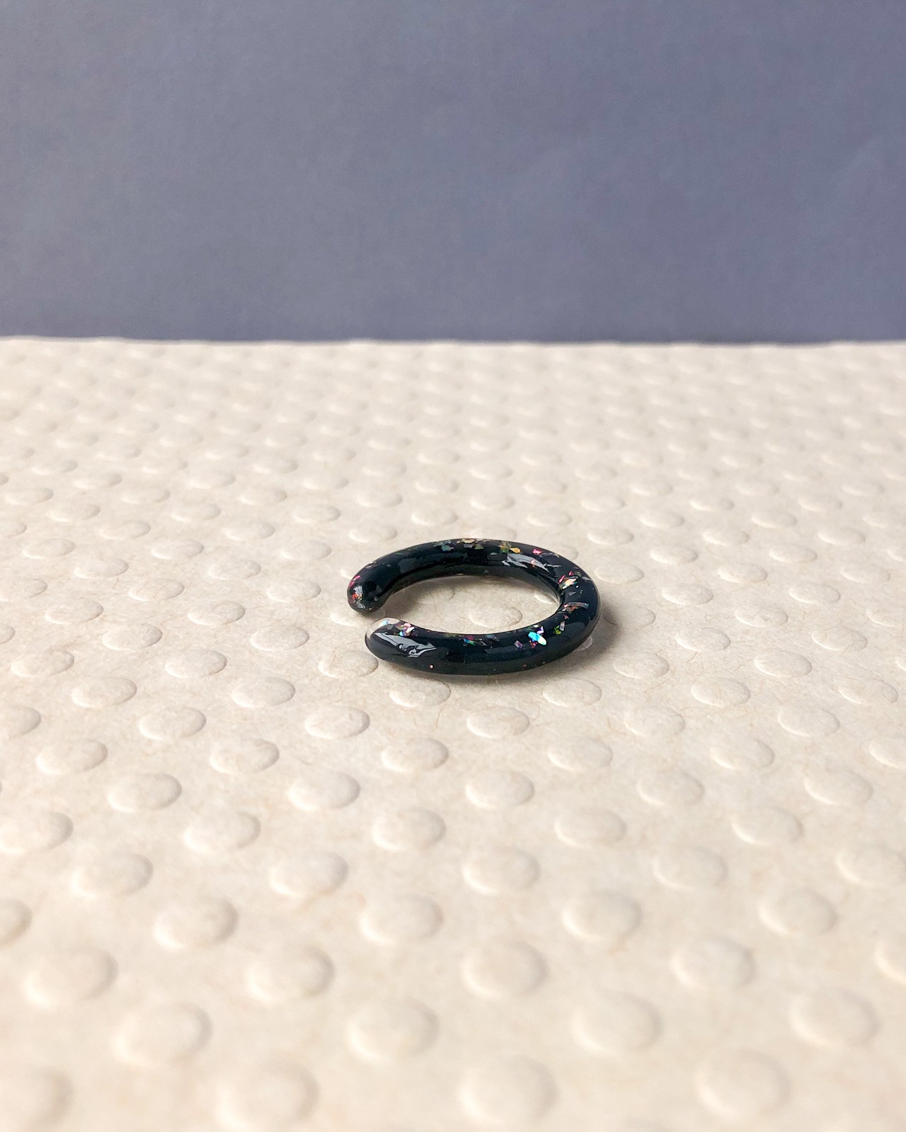 ＊濃紺色＊キラキラホイル＊イヤーカフ＊の画像04