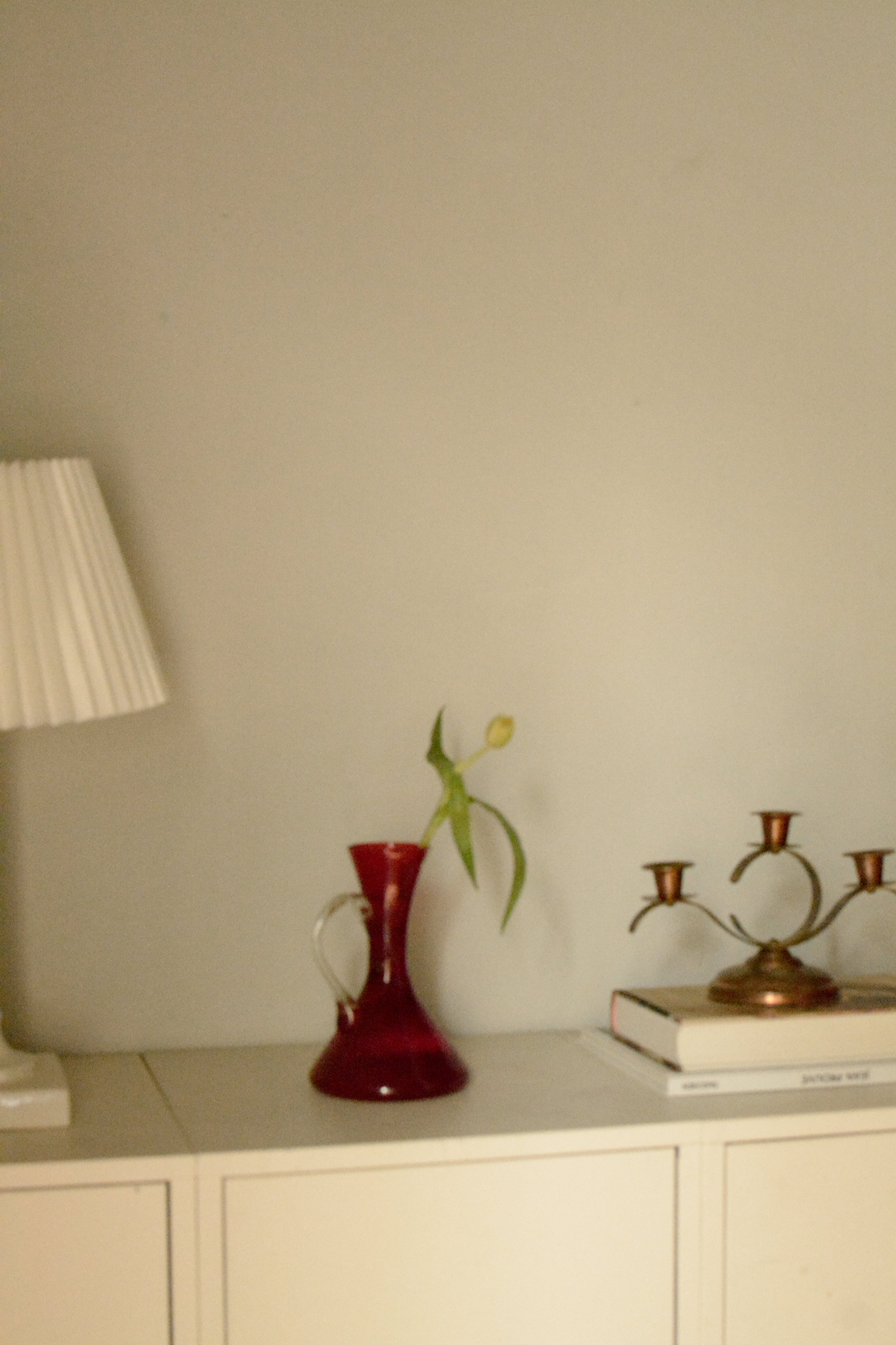 vintage flower base RED