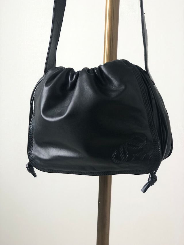 LOEWE ロエベ ショルダーバッグ ブラック アナグラム ナッパレザー vintage ヴィンテージ オールド yw3bd2