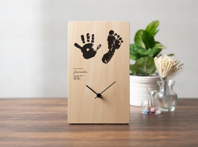 【手形足形アート】【 BABY 】天然木のおしゃれなメモリアル置き時計【ウッドプ リントクロック】【送料無料】