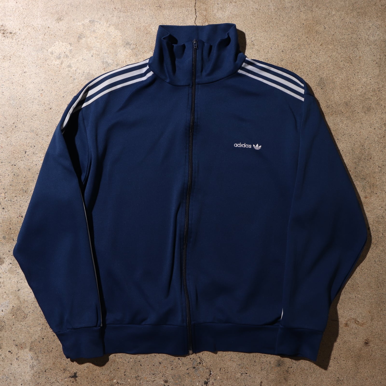 美品☆アディダス adidasウィンドブレーカー L 黒 トラックジャケット