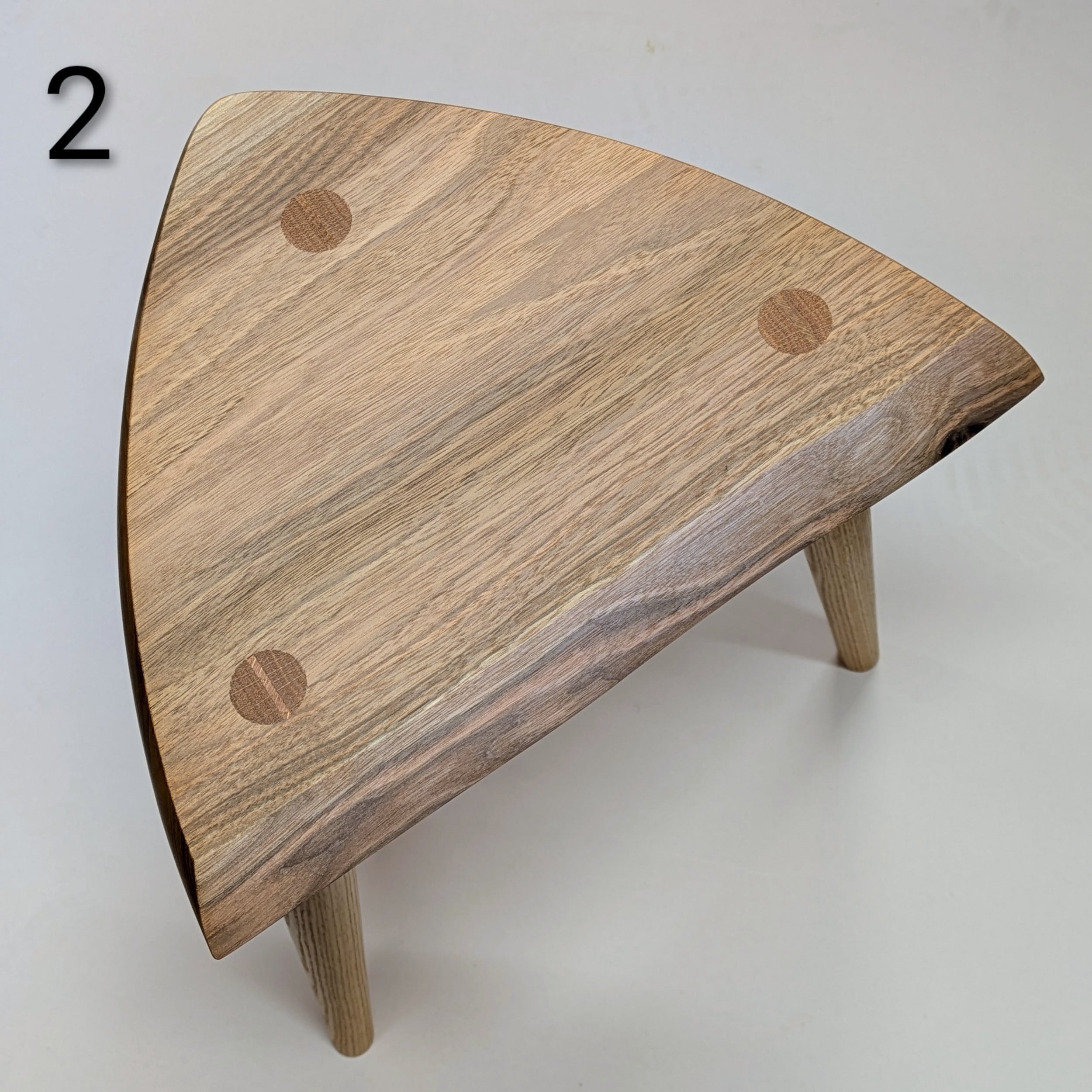 三角スツール SANKAKU [ triangle ] stool | 飛騨高山 家具工房雉子舎