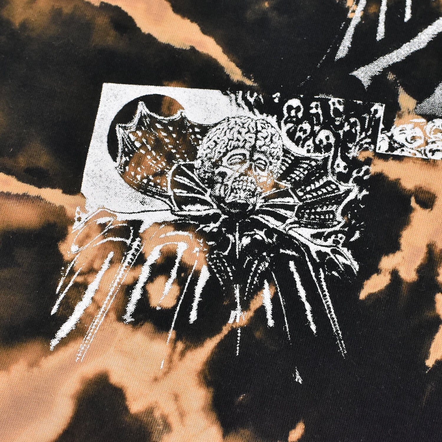 BERSERK FEMTO & GODHAND printed T-shirt | 古着屋 grin days