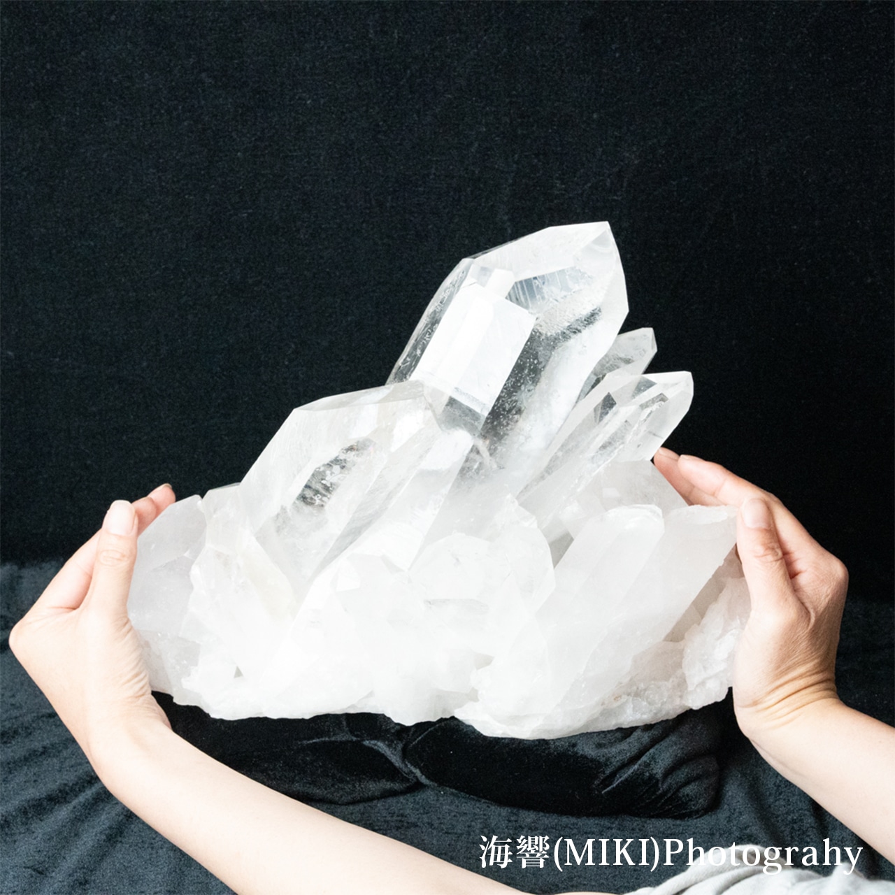 【海響(MIKI)セレクト】ブラジル・ミナスジェライス産 特大水晶クラスター 10kg ｜一点物｜エネルギークリアリング＆チャージ付き｜空間浄化・守護・瞑想｜送料無料・画像5